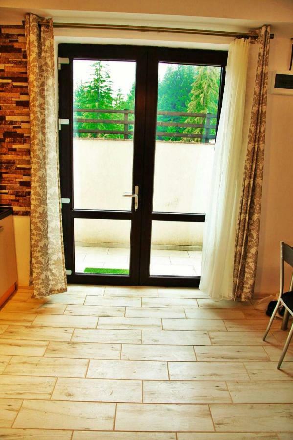 Apartment Andra *